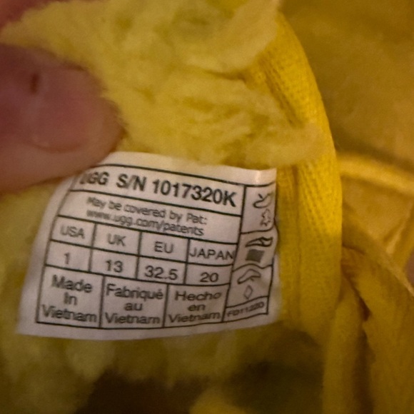 UGG Bright Yellow Neumel II Boots - Picture 4 of 7